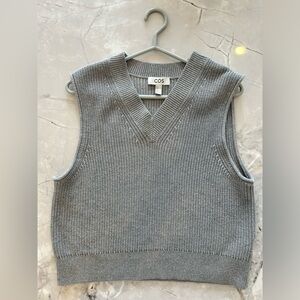 COS Chunky Knit Vest Gray